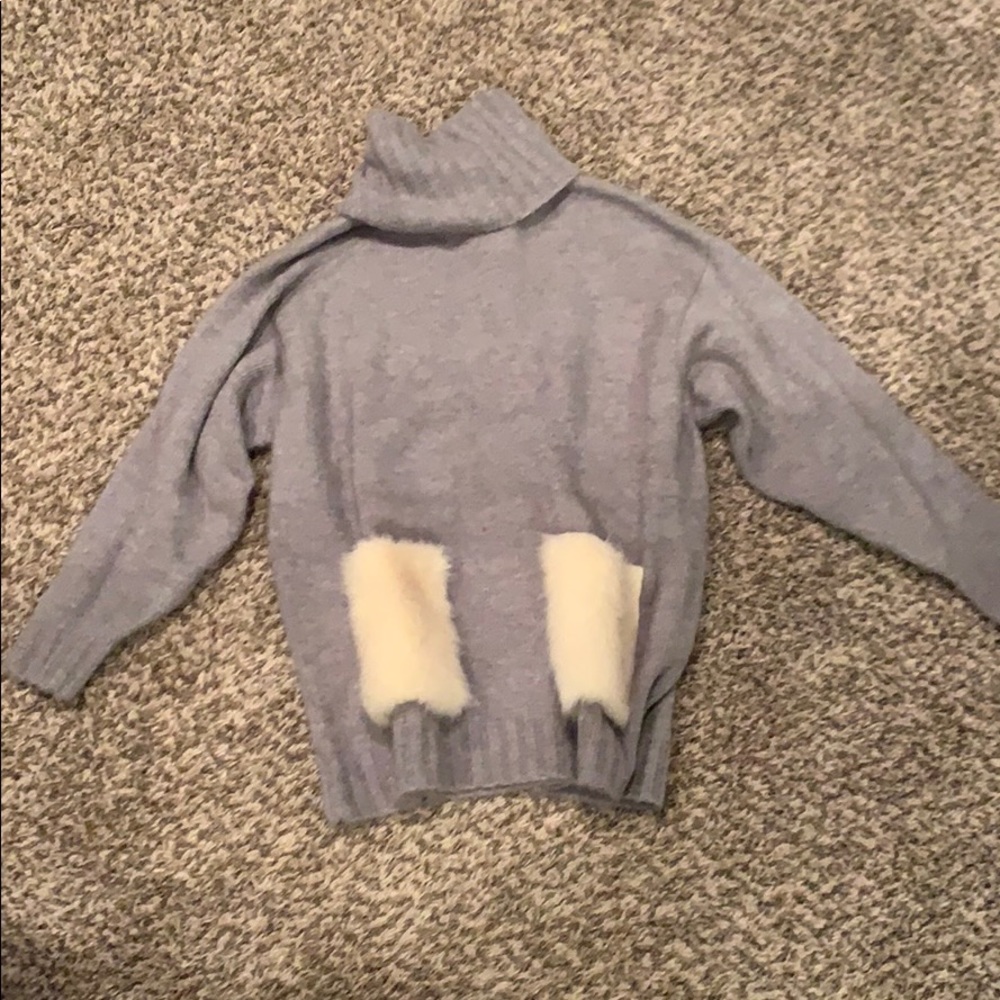 Sweater dress with fuzzy pockets